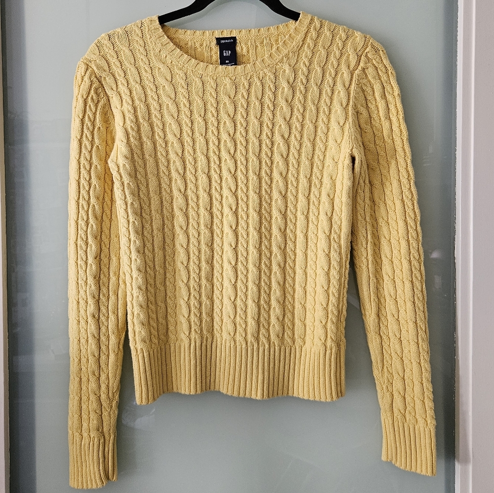 GAP  Yellow Classic Cable Knit Sweater XS pre-loved Good Condition